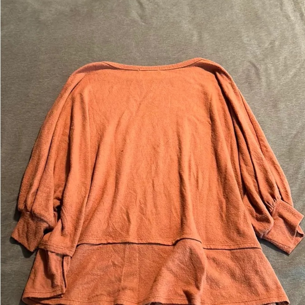 Sweater - Picture 2 of 3